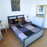 Апартаменти Luxury Maisonette - Ea View, Gym- 5 Min From *