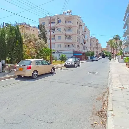 Luxury Maisonette - Ea View, Gym- 5 Min From Lägenhet Larnaca