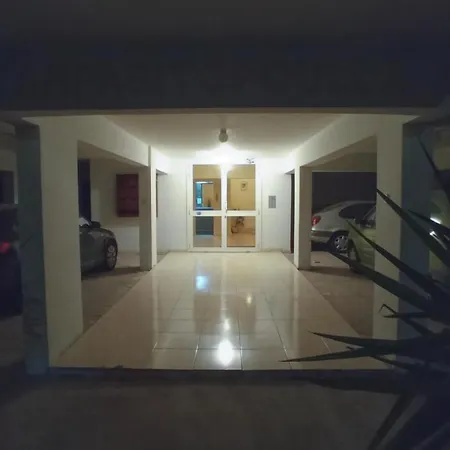 Apartmán Luxury Maisonette - Ea View, Gym- 5 Min From