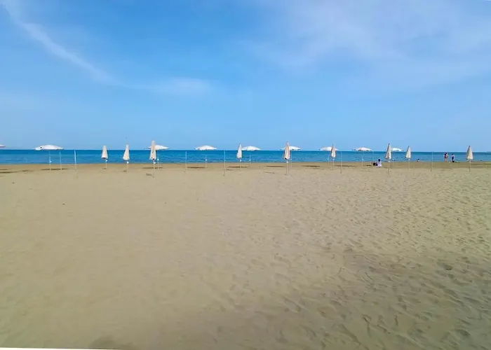 Luxury Maisonette - Ea View, Gym- 5 Min From Apartmán Larnaca