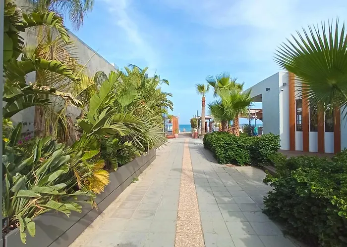 Luxury Maisonette - Ea View, Gym- 5 Min From Apartmán *