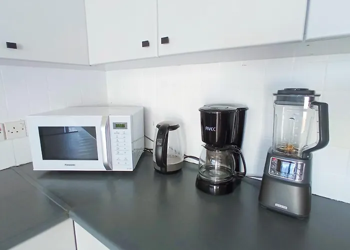 Luxury Maisonette - Ea View, Gym- 5 Min From