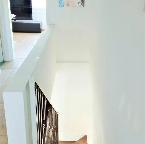 Luxury Maisonette - Ea View, Gym- 5 Min From Διαμέρισμα *