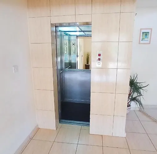 Διαμέρισμα Luxury Maisonette - Ea View, Gym- 5 Min From Λάρνακα